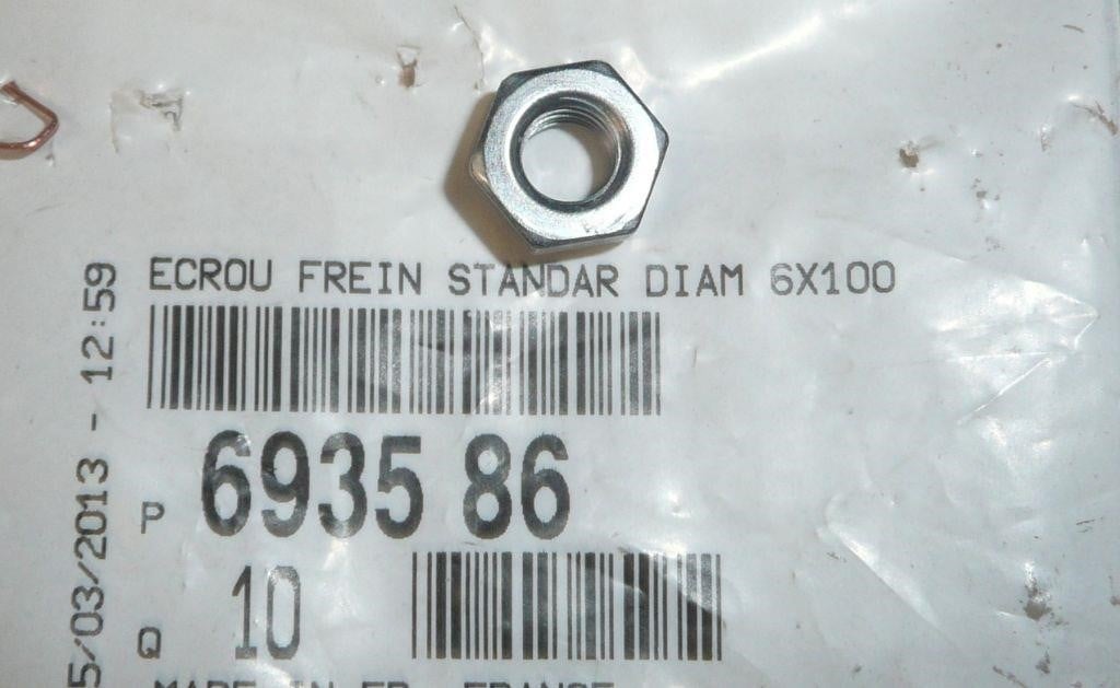 Citroen/Peugeot 6935 86 Exhaust system mounting nut 693586: Buy near me in Poland at 2407.PL - Good price!