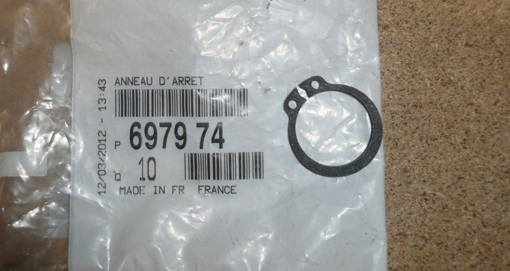 Citroen/Peugeot 6979 74 Locking Ring, fuel pump 697974: Buy near me in Poland at 2407.PL - Good price!
