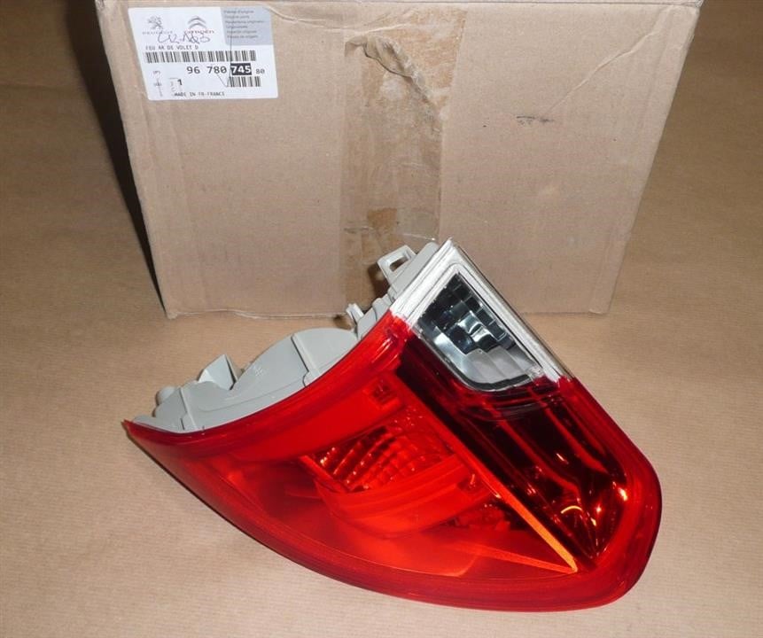 Citroen/Peugeot 96 780 745 80 Combination Rearlight 9678074580: Buy near me in Poland at 2407.PL - Good price!