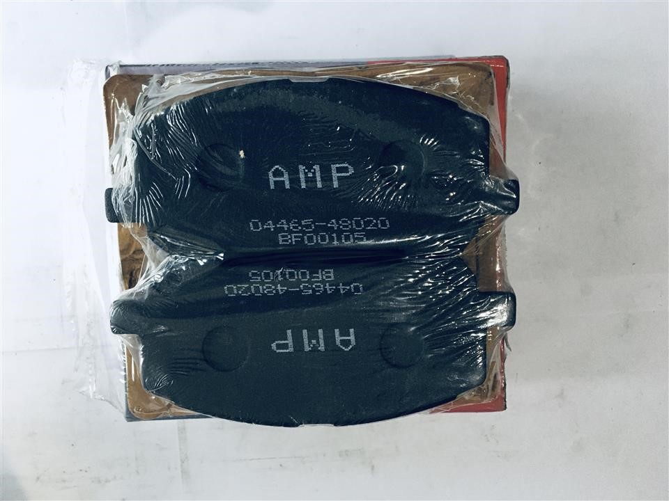 Klocki hamulcowe przód, komplet AMP (UPI) BF00105