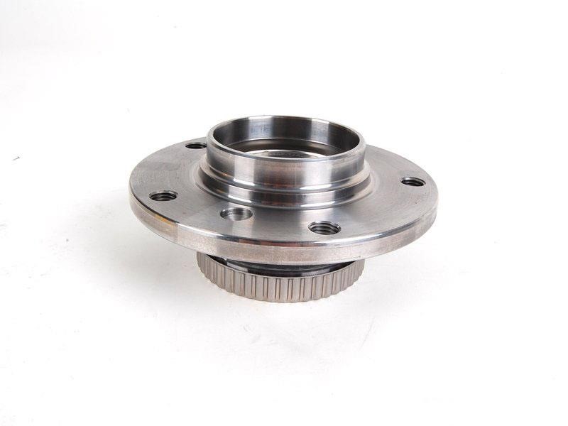 BMW 31 22 6 757 024 Wheel hub with front bearing 31226757024: Buy near me in Poland at 2407.PL - Good price!