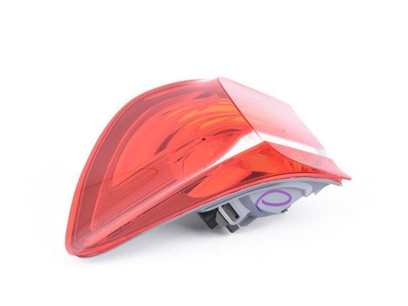 BMW 63 21 7 220 240 Tail Lamp Assembly 63217220240: Buy near me in Poland at 2407.PL - Good price!