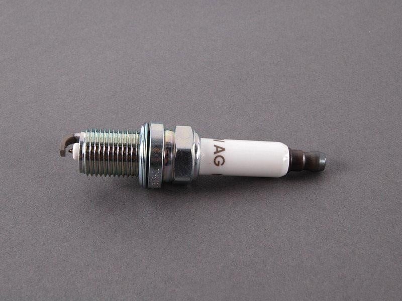 VAG 06H 905 601 A Spark plug 06H905601A: Buy near me in Poland at 2407.PL - Good price!