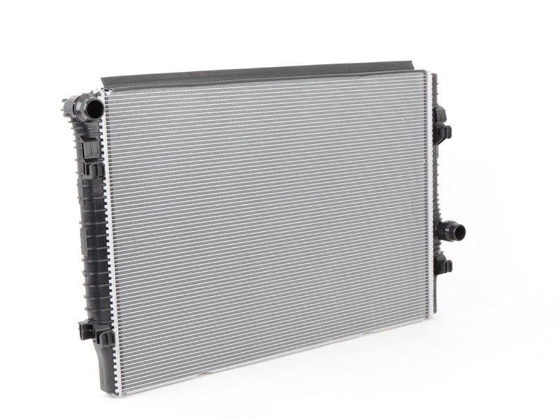 VAG 5Q0 121 251 GN Radiator, engine cooling 5Q0121251GN: Buy near me at 2407.PL in Poland at an Affordable price!