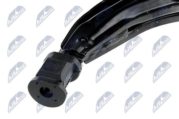 Suspension arm front right NTY ZWD-FT-025