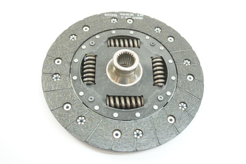 Nissan 30100-23002 Clutch disc 3010023002: Buy near me in Poland at 2407.PL - Good price!