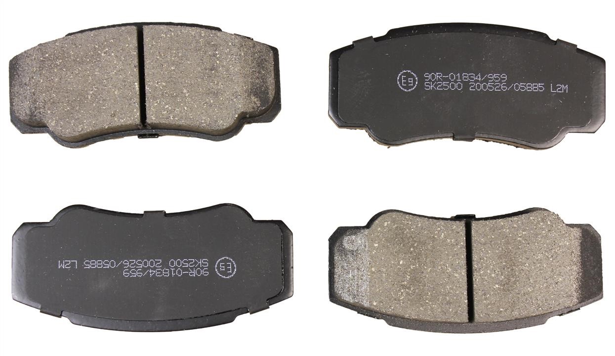 ABE C2C009ABE Rear disc brake pads, set C2C009ABE: Buy near me in Poland at 2407.PL - Good price!