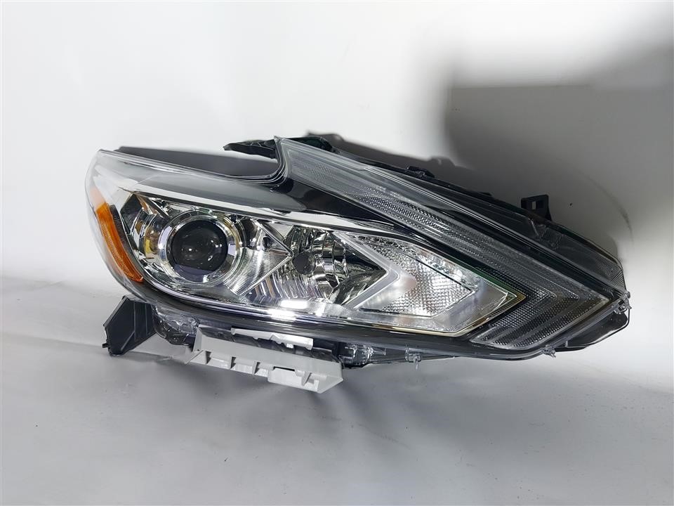 BSS BS-AL-HLR-16W Headlight BSS right halogen for NISSAN ALTIMA (2016-18) BSALHLR16W: Buy near me in Poland at 2407.PL - Good price!