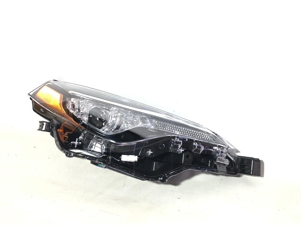 BSS BS-CL-HLR-17LE Headlight BSS right for TOYOTA COROLLA (2017-19), version LE BSCLHLR17LE: Buy near me in Poland at 2407.PL - Good price!