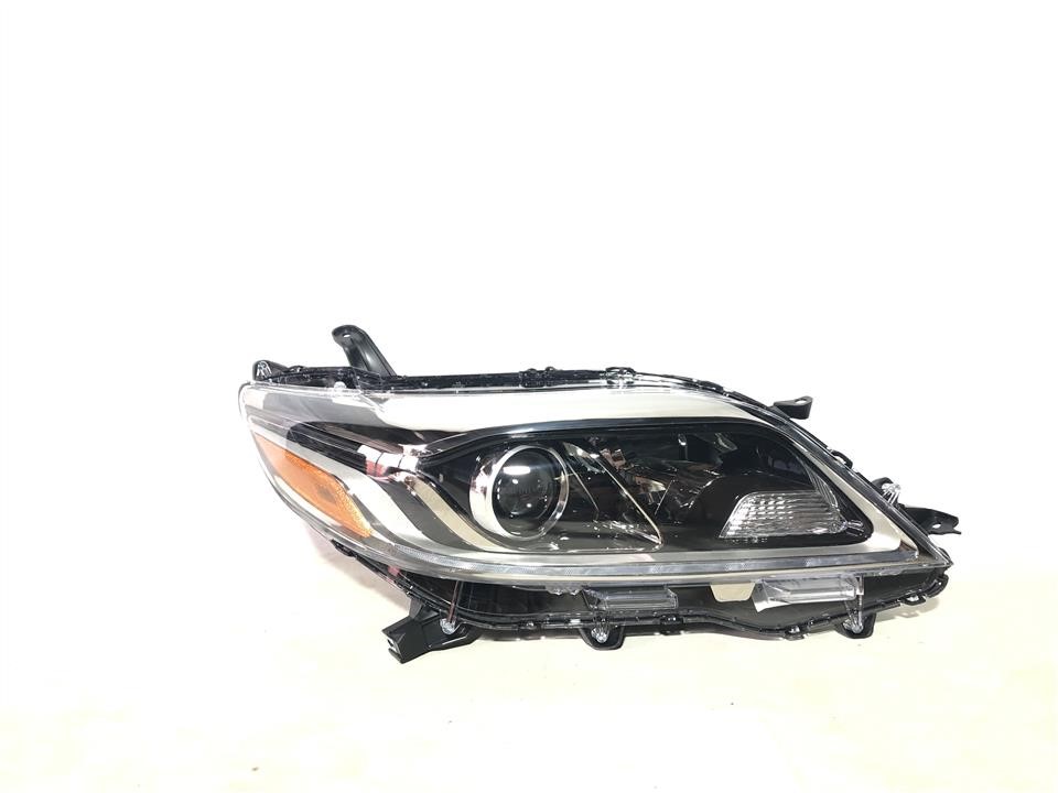 BSS BS-SI-HLR-15B Headlight BSS right for TOYOTA SIENNA (2017-18), version LE BSSIHLR15B: Buy near me in Poland at 2407.PL - Good price!