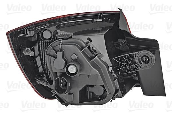 Tail lamp outer right Valeo 045329