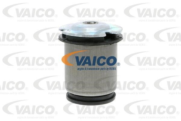 Vaico V240670 Silentblock rear beam V240670: Buy near me at 2407.PL in Poland at an Affordable price!