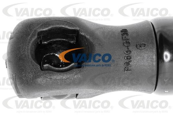 Buy Vaico V104699 at a low price in Poland!