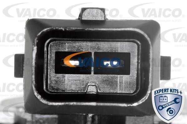Buy Vaico V20-3675 at a low price in Poland!