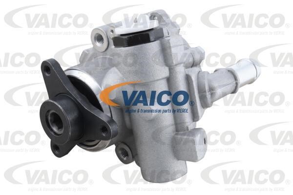 Vaico V46-9730 Hydraulic Pump, steering system V469730: Buy near me in Poland at 2407.PL - Good price!