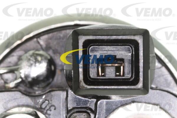 Buy Vemo V10771049 at a low price in Poland!