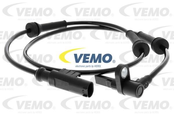 Vemo V24-72-0243 Sensor, wheel speed V24720243: Buy near me in Poland at 2407.PL - Good price!