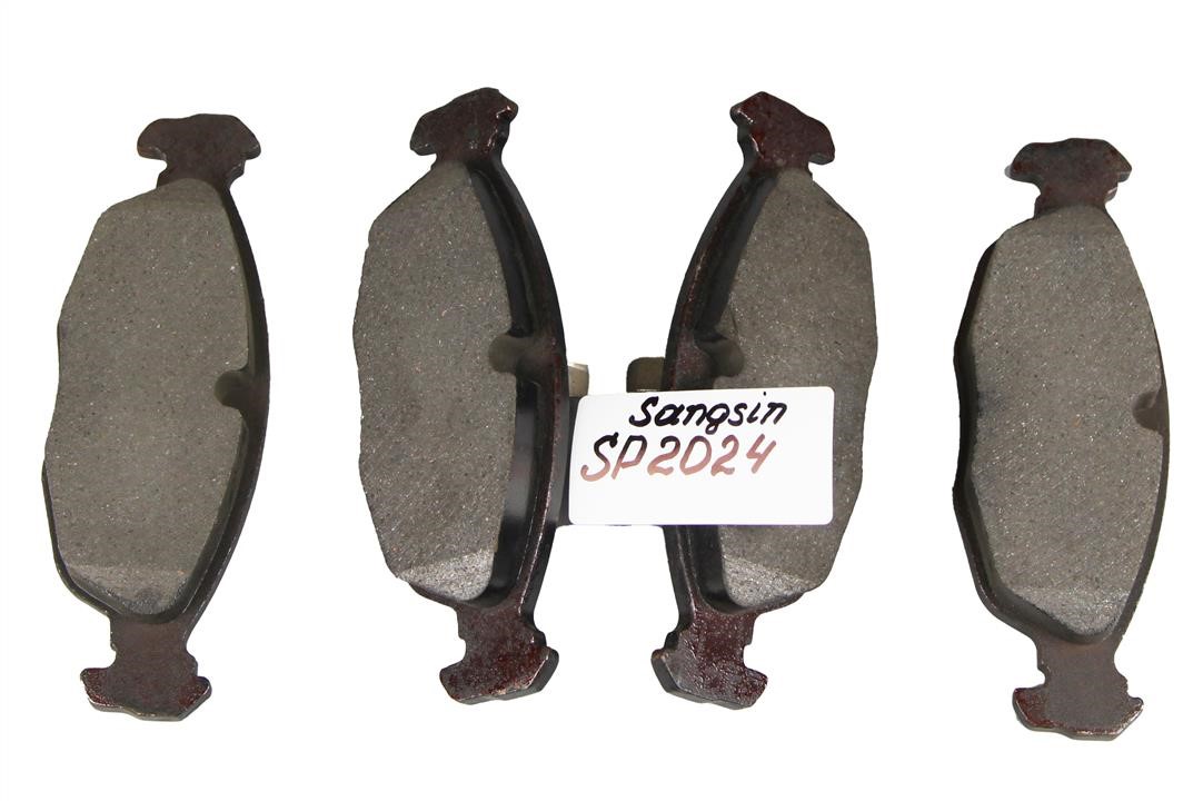 Front disc brake pads, set Sangsin SP2024