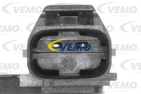 Buy Vemo V70-72-0131 at a low price in Poland!
