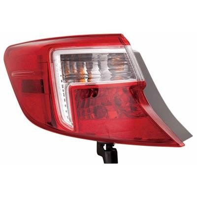Toyota 81560-06470 Tail lamp left 8156006470: Buy near me in Poland at 2407.PL - Good price!