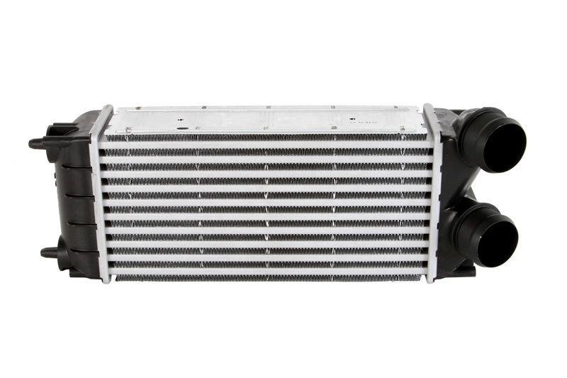 Valeo 818226 Intercooler, charger 818226: Buy near me in Poland at 2407.PL - Good price!
