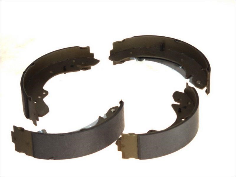 LPR 07110 Brake shoe set 07110: Buy near me in Poland at 2407.PL - Good price!