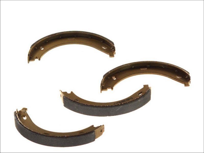 LPR 07320 Parking brake shoes 07320: Buy near me at 2407.PL in Poland at an Affordable price!