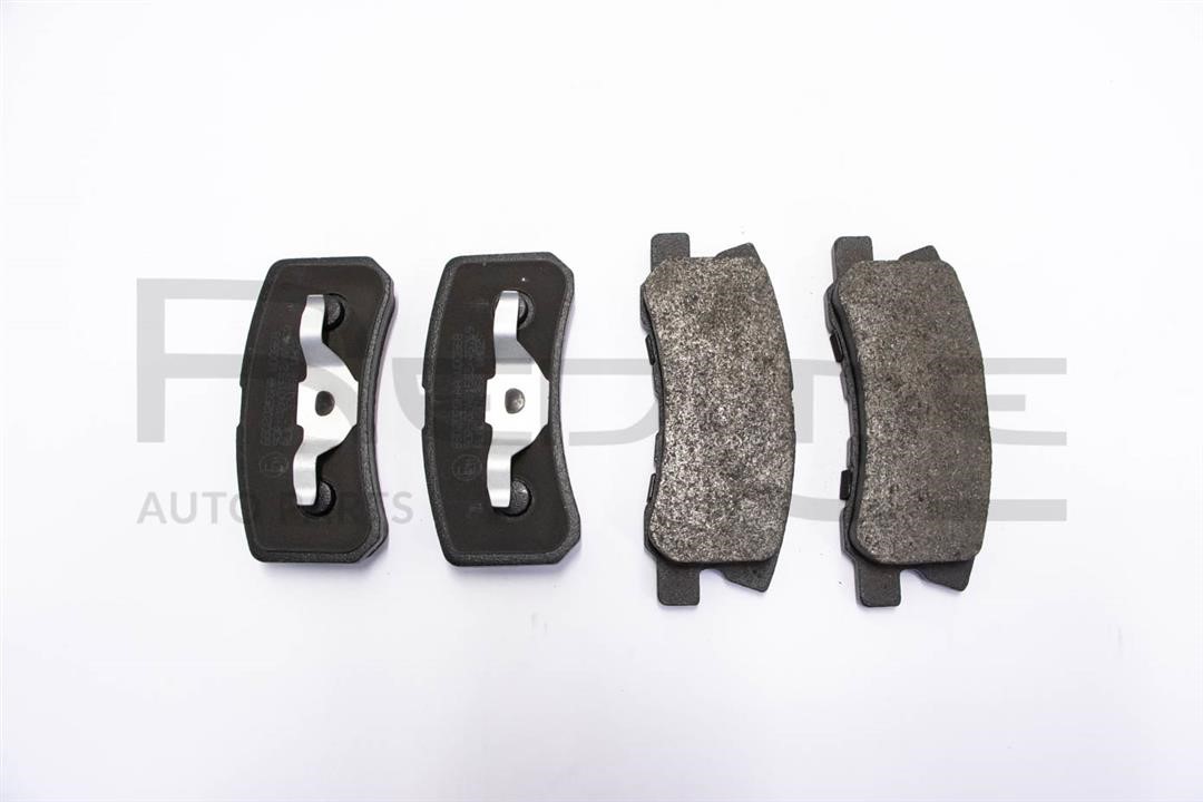 Redline 27MI002 Brake Pad Set, disc brake 27MI002: Buy near me in Poland at 2407.PL - Good price!