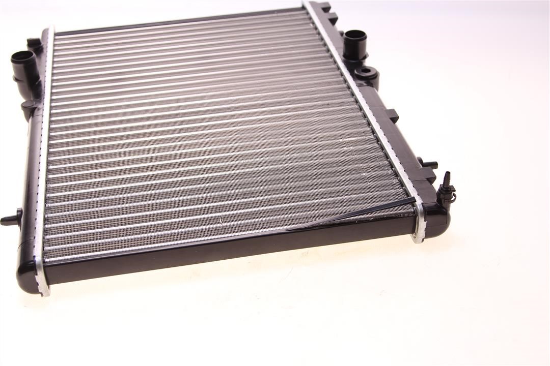 Thermotec D7P010TT-DEFECT Engine cooling radiator. Damaged plastic protection D7P010TTDEFECT: Buy near me in Poland at 2407.PL - Good price!