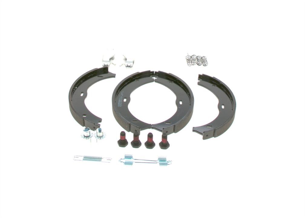 Bosch 0 204 113 820 Parking brake shoes 0204113820: Buy near me in Poland at 2407.PL - Good price!