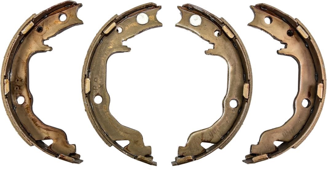 Mitsubishi 4800A022 Parking brake shoes 4800A022: Buy near me in Poland at 2407.PL - Good price!
