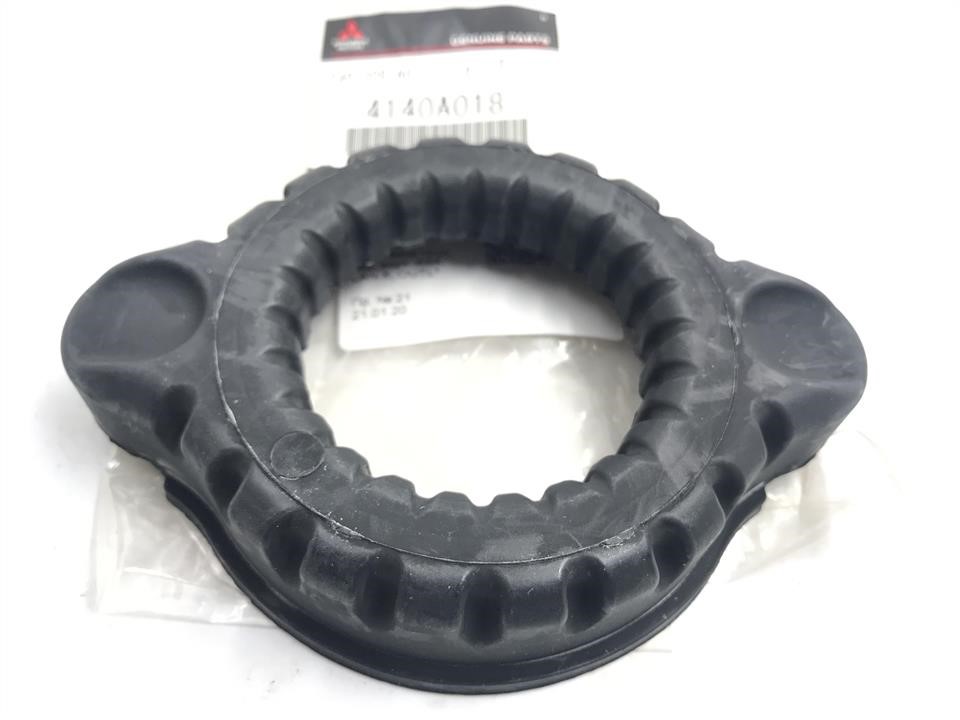 Mitsubishi 4140A018 Suspension spring plate rear 4140A018: Buy near me at 2407.PL in Poland at an Affordable price!