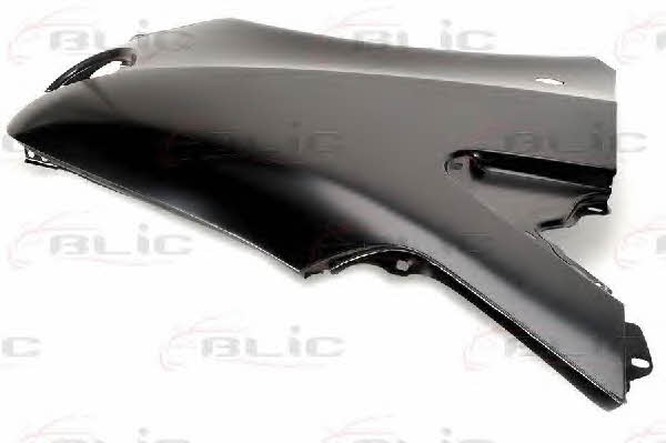 Blic 6504-04-3549312P Front fender right 6504043549312P: Buy near me in Poland at 2407.PL - Good price!
