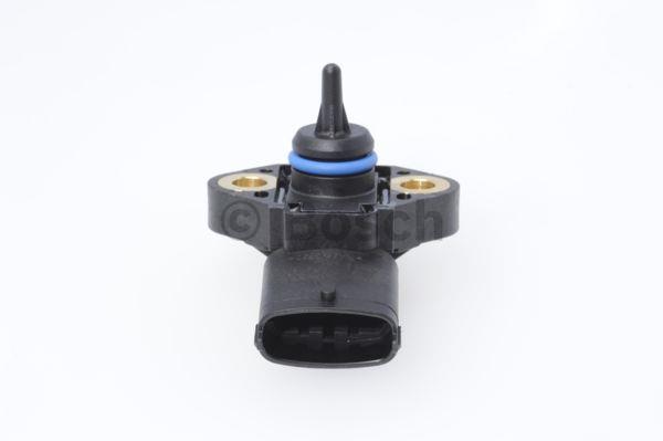 Bosch Engine oil temperature sensor – price 236 PLN