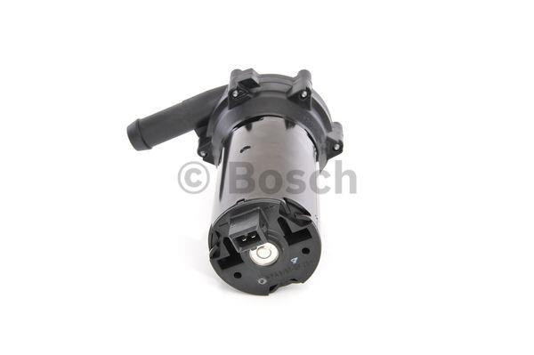 Bosch Zusätzliche Kühlmittelpumpe – Preis 720 PLN