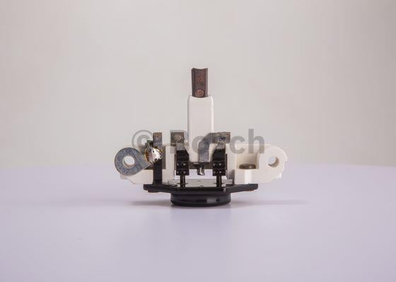 Bosch Spannungsregler – Preis 424 PLN