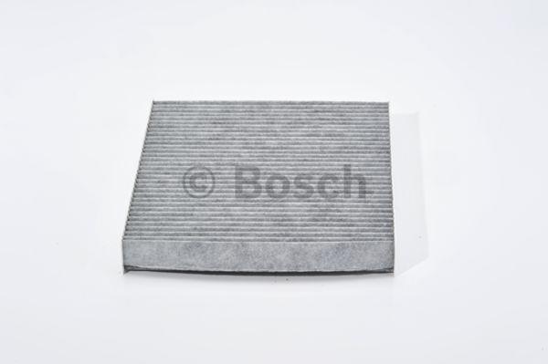 Filtr kabinowy z węglem aktywnym Bosch 1 987 432 357