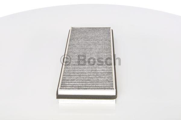 Bosch Filtr kabinowy z węglem aktywnym – cena 79 PLN