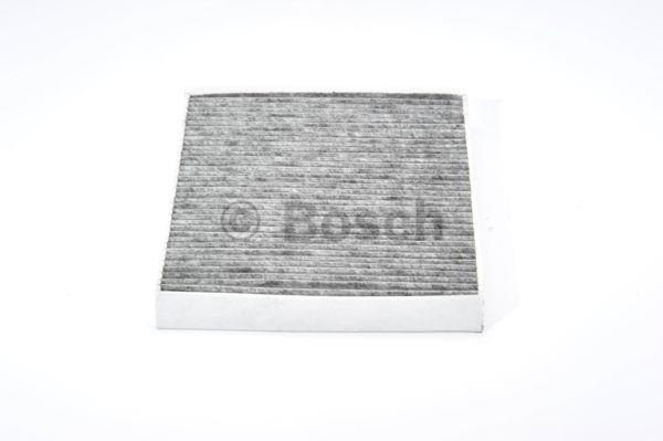 Bosch Filtr kabinowy z węglem aktywnym – cena 68 PLN