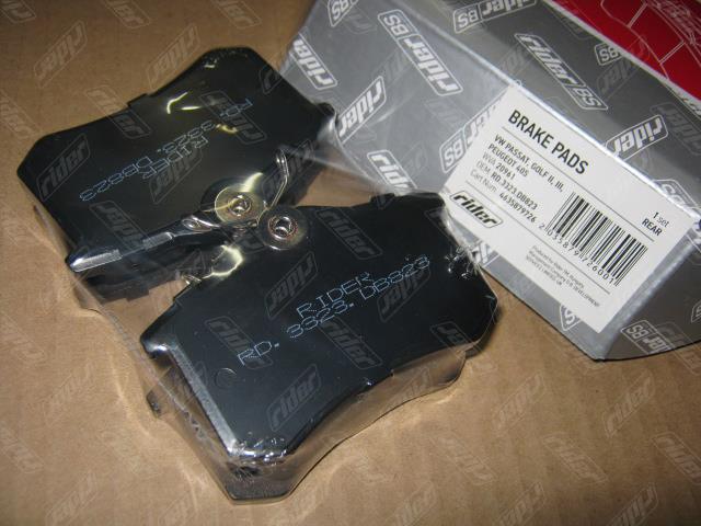 Rider RD.3323.DB823 Brake Pad Set, disc brake RD3323DB823: Buy near me in Poland at 2407.PL - Good price!