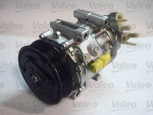 Valeo 813712 Compressor, air conditioning 813712: Buy near me in Poland at 2407.PL - Good price!