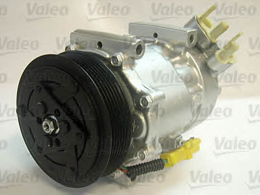 Valeo 813820 Compressor, air conditioning 813820: Buy near me in Poland at 2407.PL - Good price!